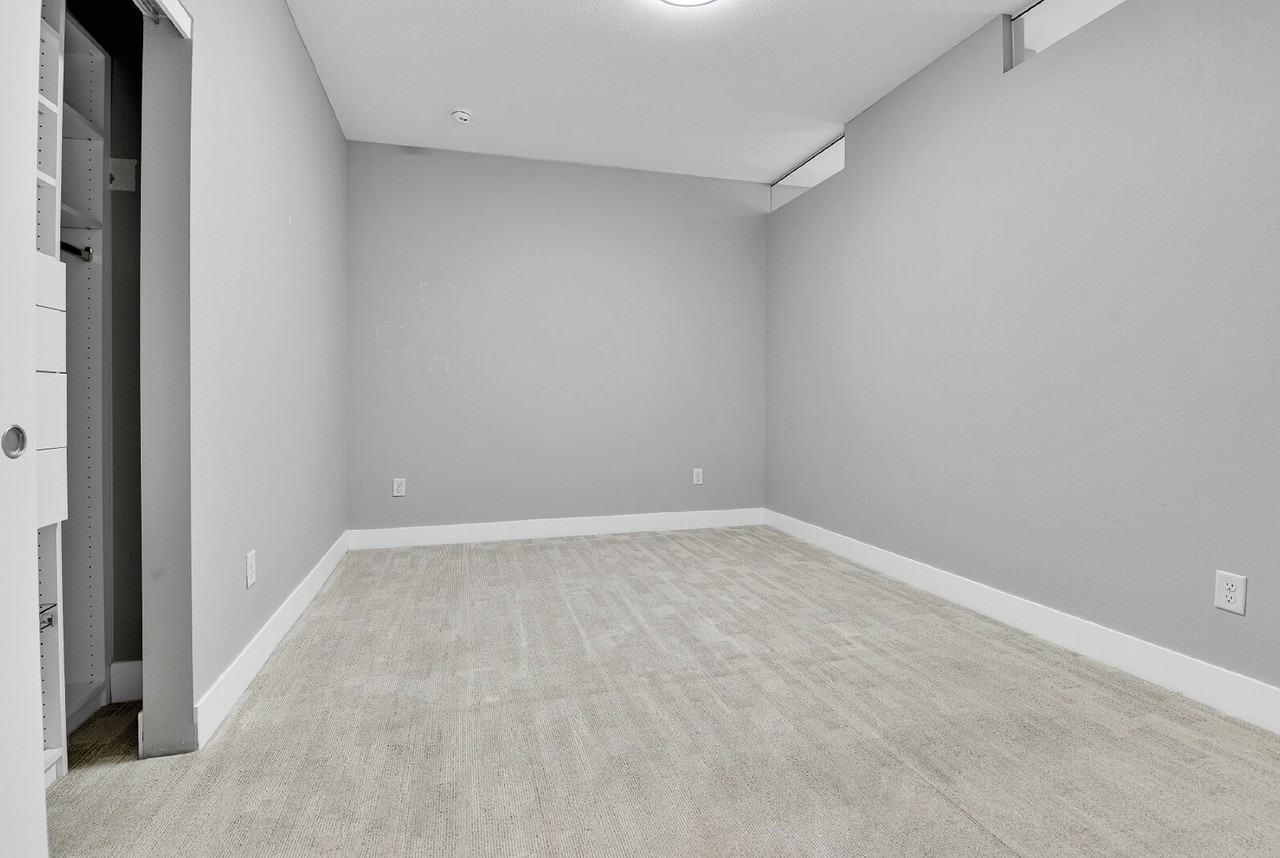 2374 S University Blvd #306 - Photo 2 of 33