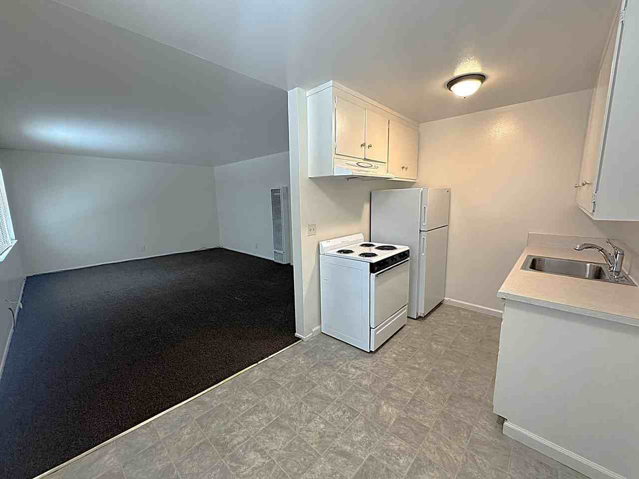 2124 Blake St #2 - Photo 3 of 11