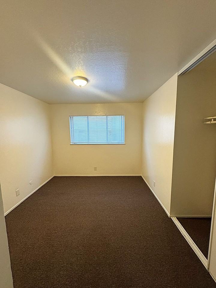 2124 Blake St #2 - Photo 4 of 11
