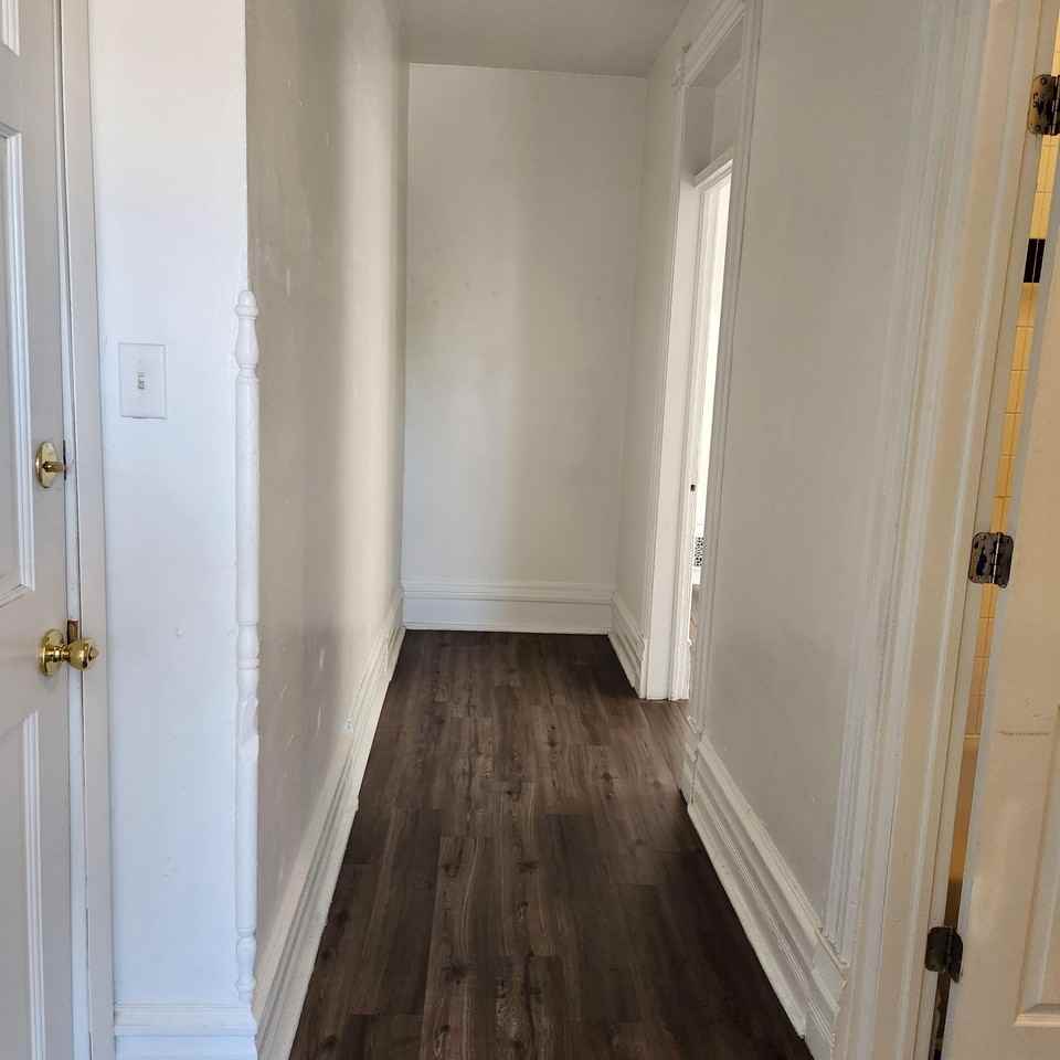 68 N Lincoln St #3 - Photo 4 of 12