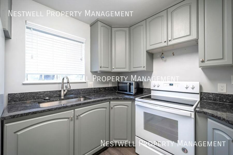 154 E 1460 S - Photo 2 of 15