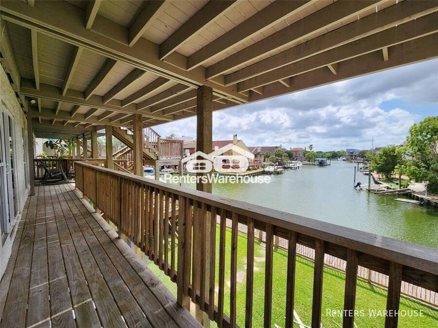 25 Harbour Dr - Photo 2 of 22