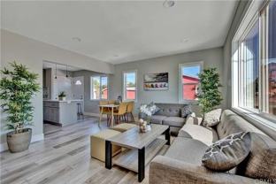 907 W Arbutus St #NA - Photo 1 of 1