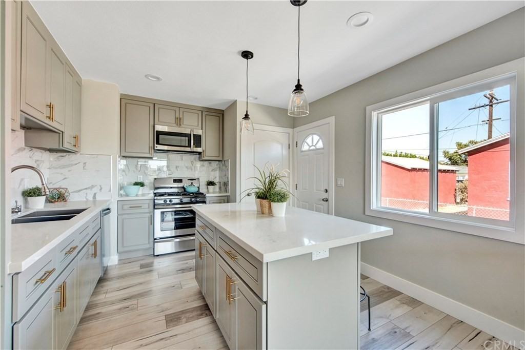 907 W Arbutus St #NA - Photo 2 of 5