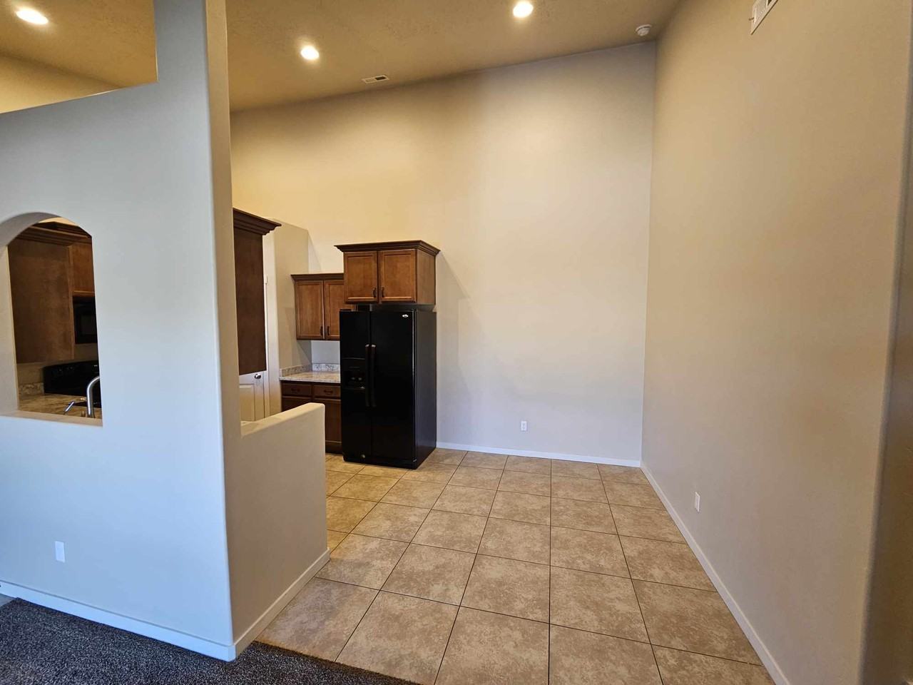 203 E Jordan Ridge Blvd #210 - Photo 6 of 27