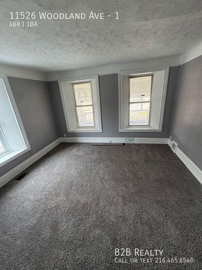 11526 Woodland Ave #1 - Photo 5 of 31