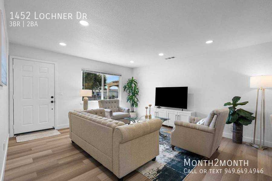 1452 Lochner Dr - Photo 4 of 32