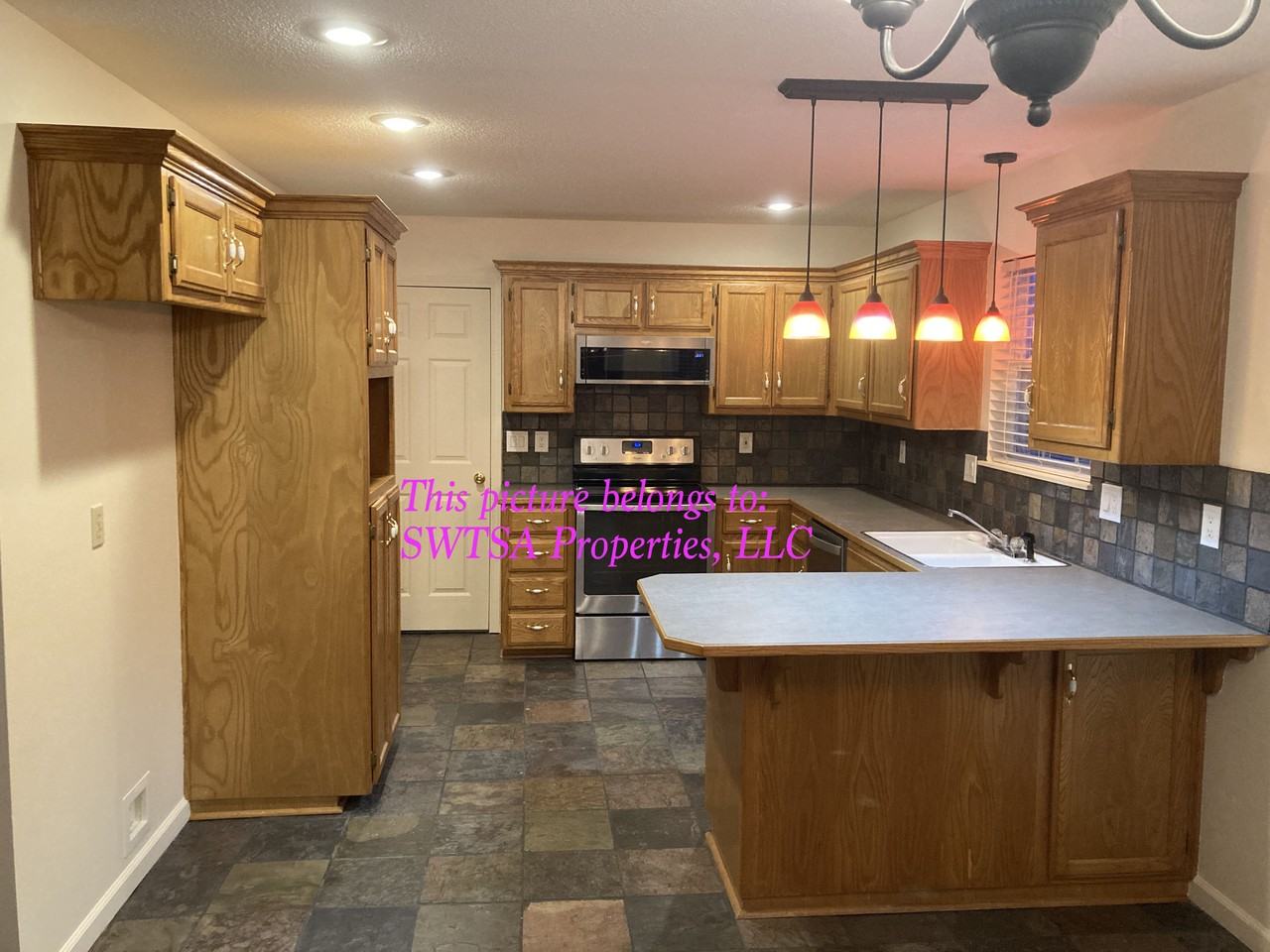 417 Jeb St #NA - Photo 3 of 10