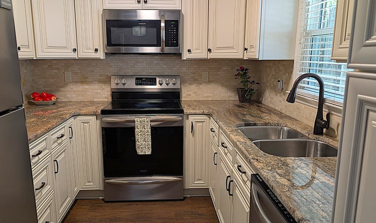 11531 Jade Ln Se #NA - Photo 2 of 21