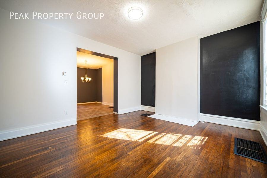 1006 Mcallister Ave - Photo 4 of 11