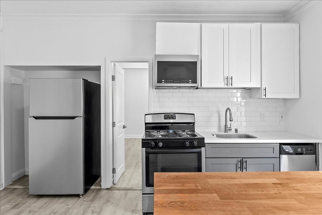 406 S Coronado St #104 - Photo 2 of 11