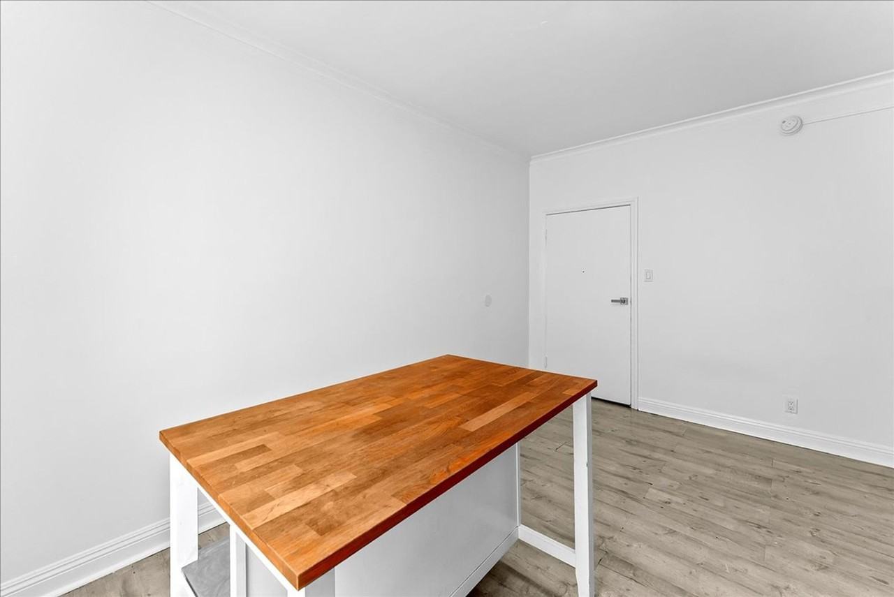 406 S Coronado St #104 - Photo 3 of 11