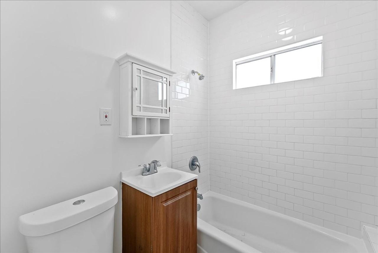 406 S Coronado St #104 - Photo 5 of 11