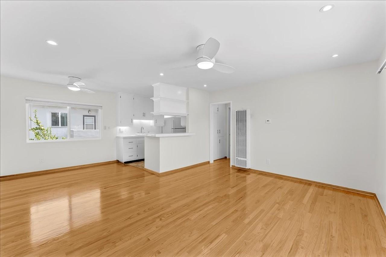 1701 Washington Way #12