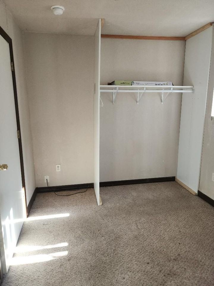 1319 9th Ave - Photo 3 of 11