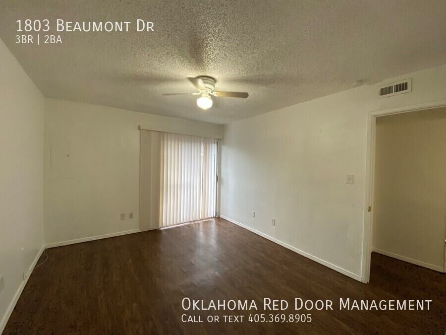 1803 Beaumont Dr - Photo 4 of 25