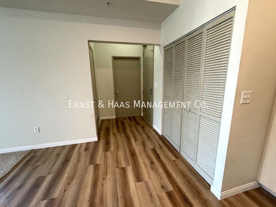 488 E Ocean Blvd #1111 - Photo 3 of 16