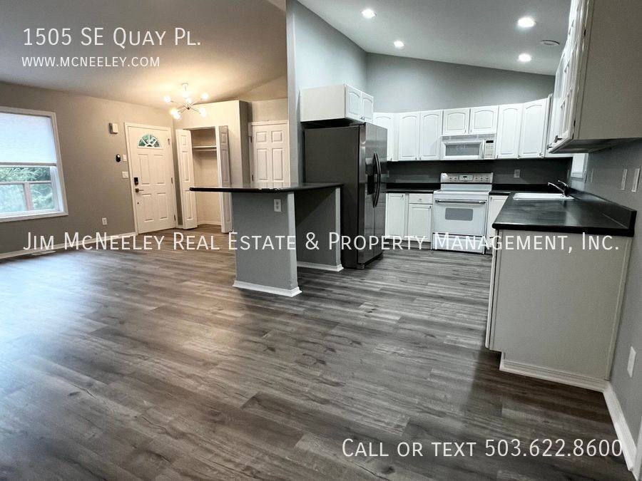 1505 Southeast Quay Place - Photo 6 of 30