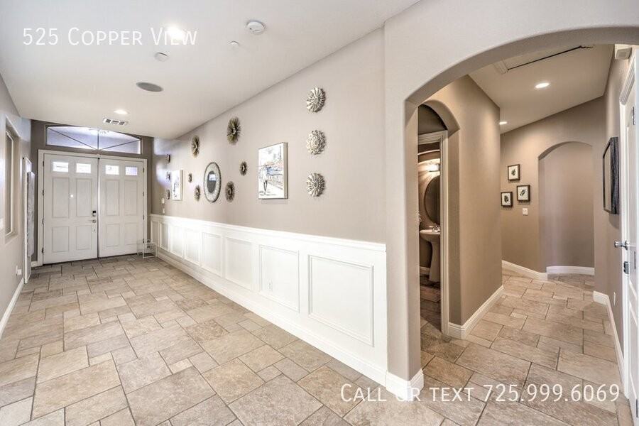 525 Copper View St - Photo 7 of 47