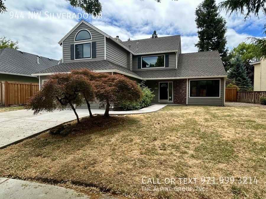 944 Nw Silverado Dr - Photo 3 of 50