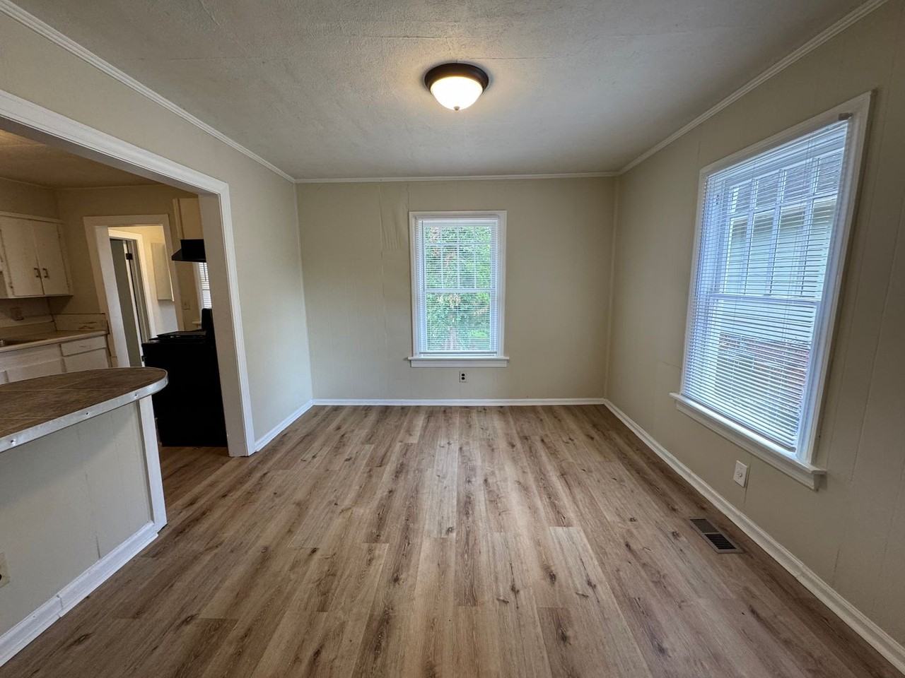 106 Crescent Ave Sw - Photo 7 of 20