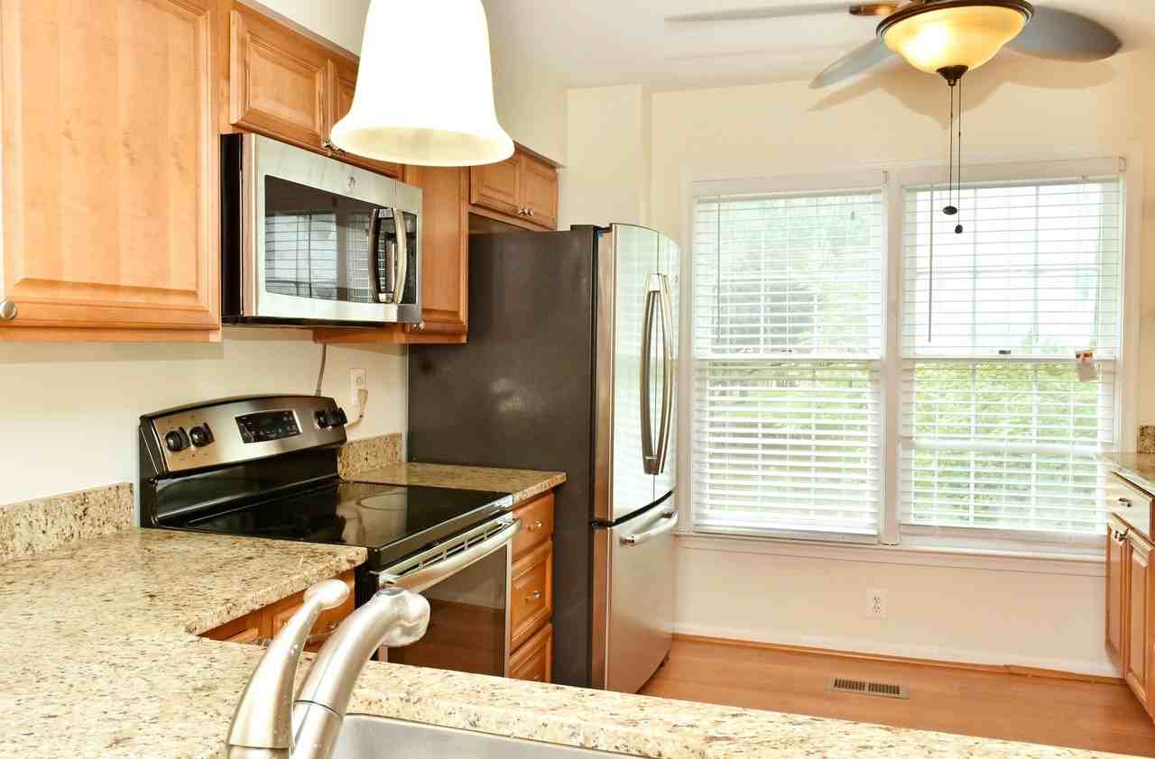 3838 Angelton Ct - Photo 2 of 24