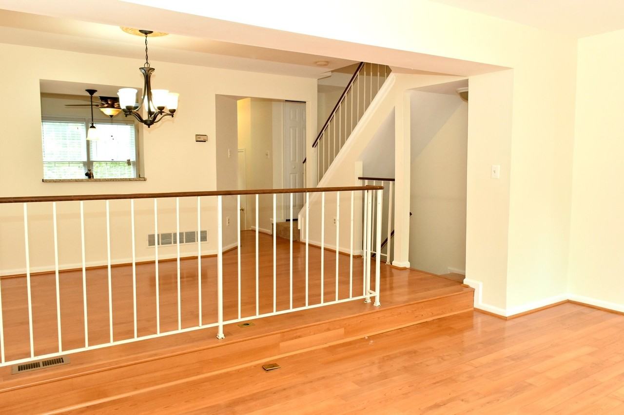 3838 Angelton Ct - Photo 6 of 24