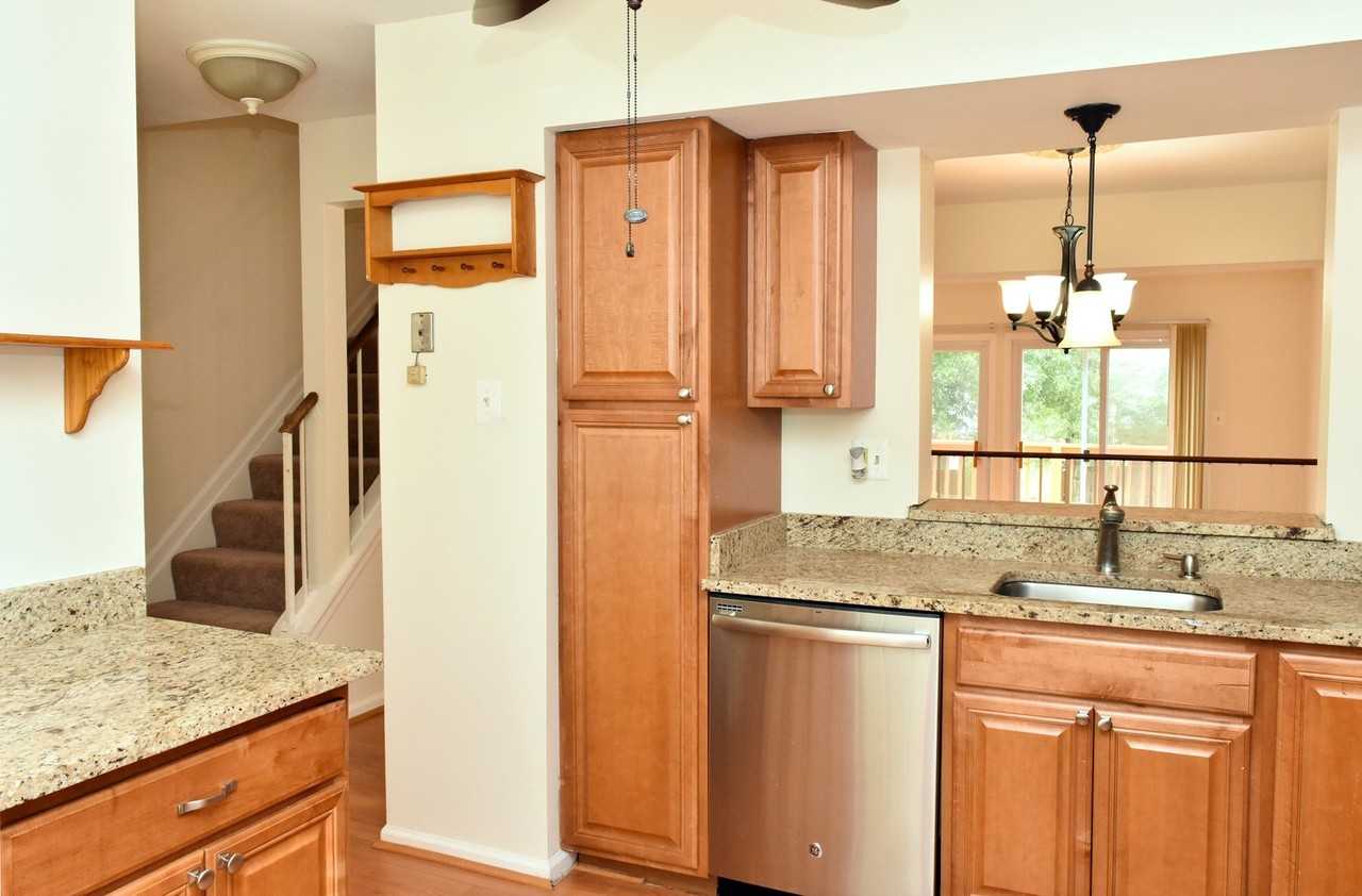 3838 Angelton Ct - Photo 7 of 24