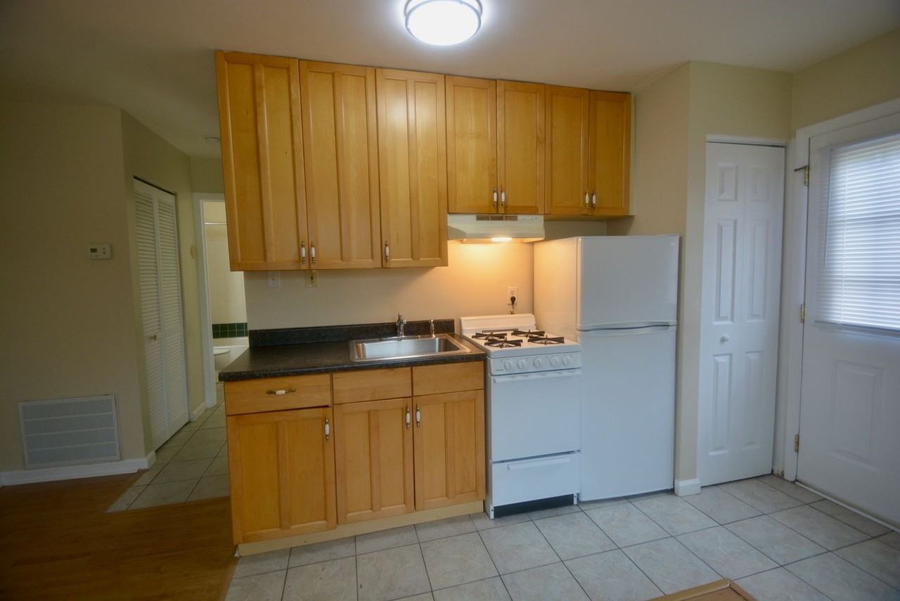 38 1/2 Verdi Cir - Photo 7 of 21