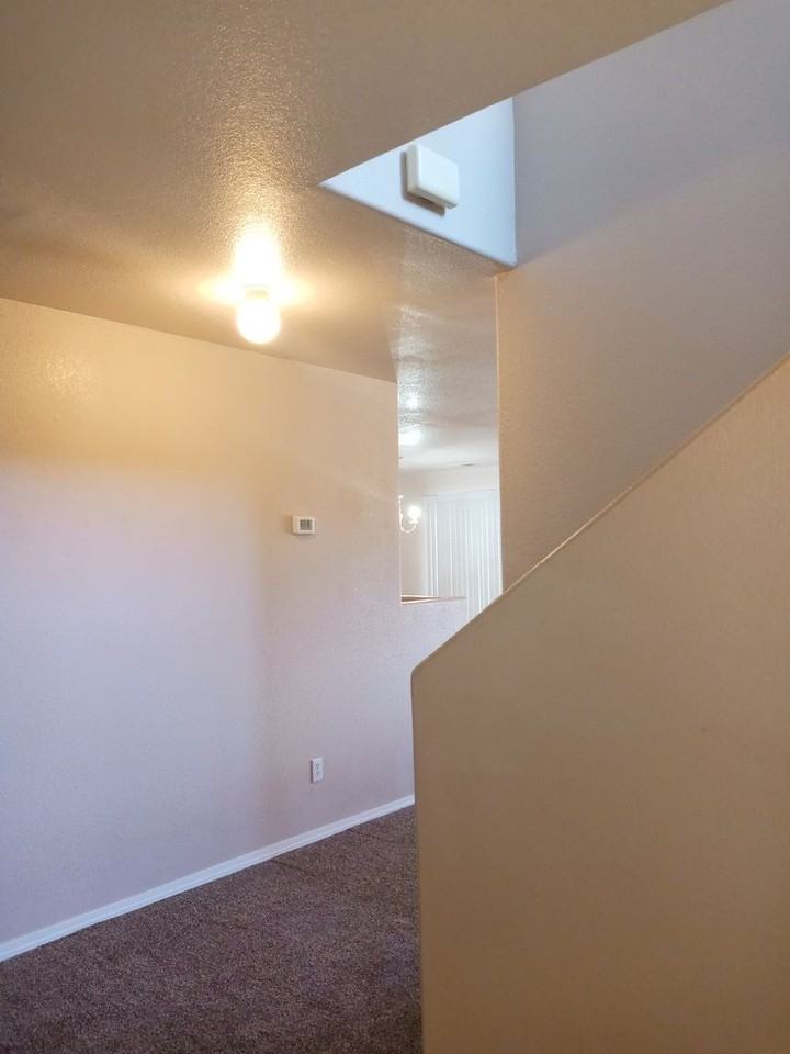 9900 Sunshine Mesa Dr Nw - Photo 2 of 33