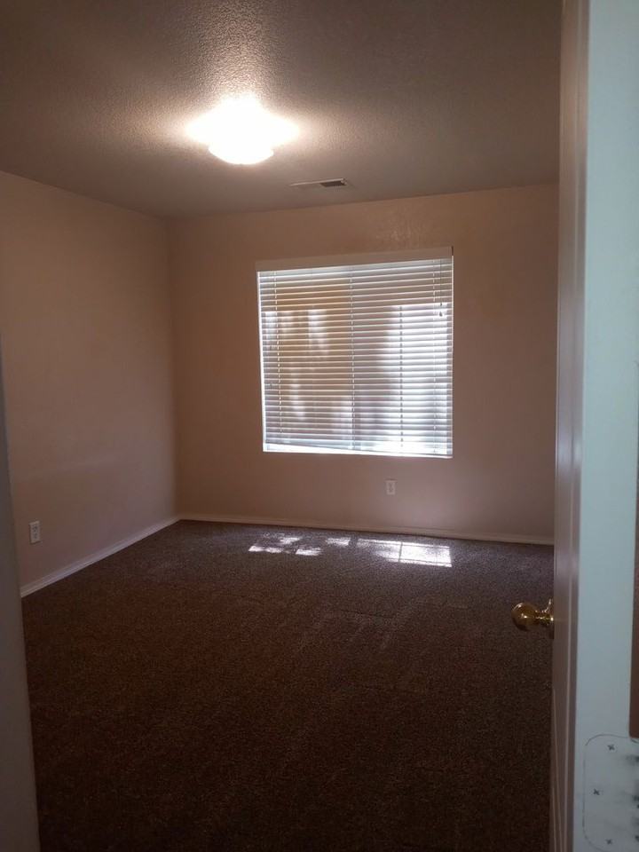 9900 Sunshine Mesa Dr Nw - Photo 3 of 33