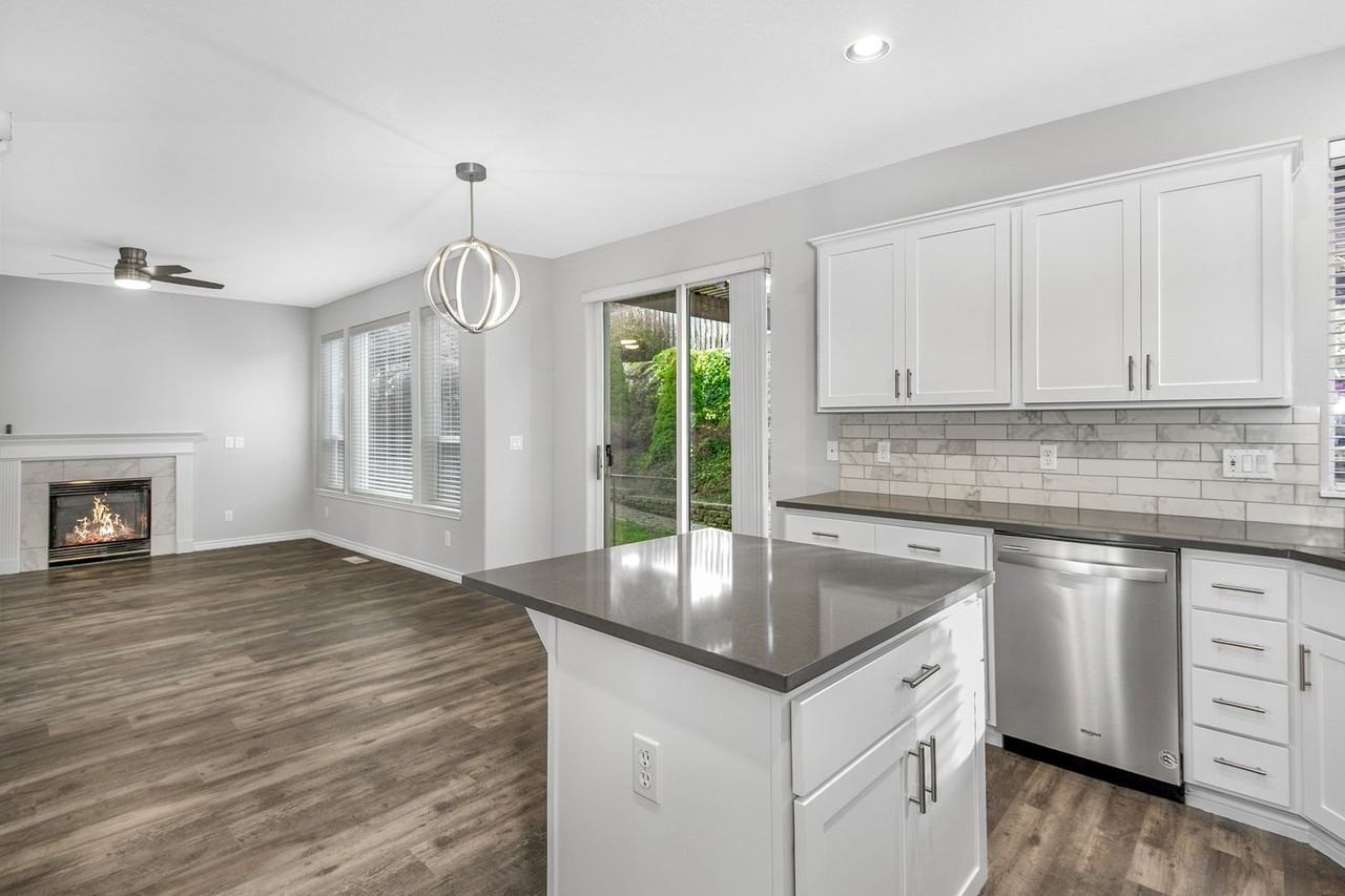 16075 Sw Loon Dr - Photo 3 of 23