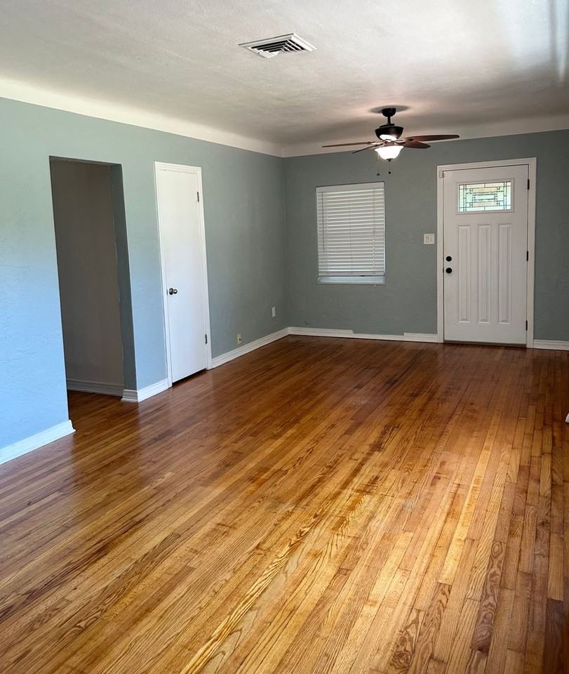 5425 2nd Ave N - Photo 3 of 26