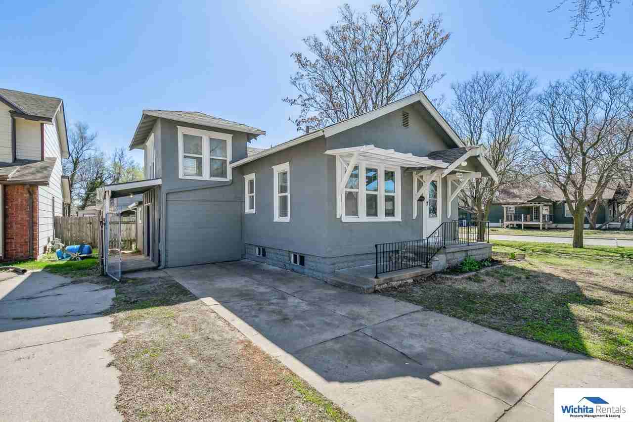 2233 W Douglas Ave - Photo 2 of 15