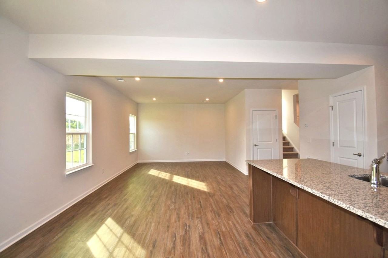 2960 Leatherwood Dr - Photo 4 of 22