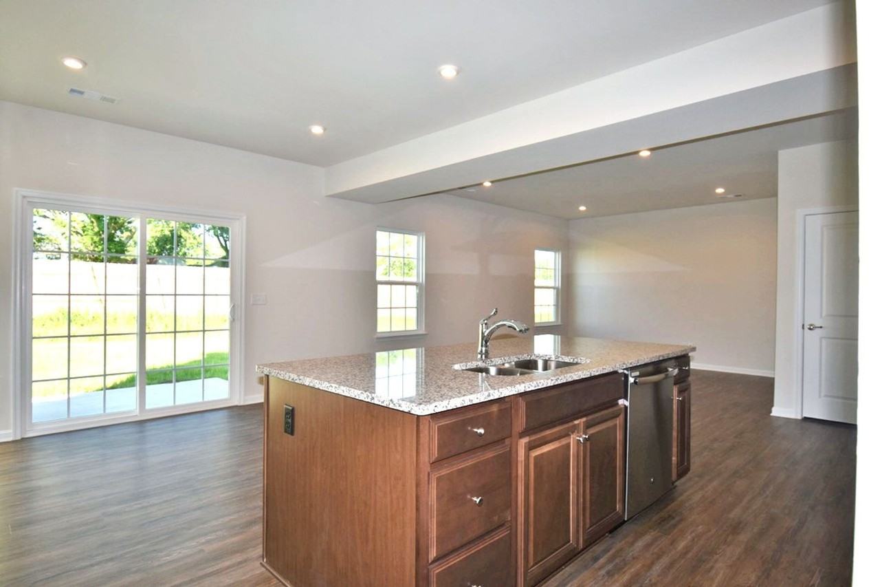 2960 Leatherwood Dr - Photo 5 of 22