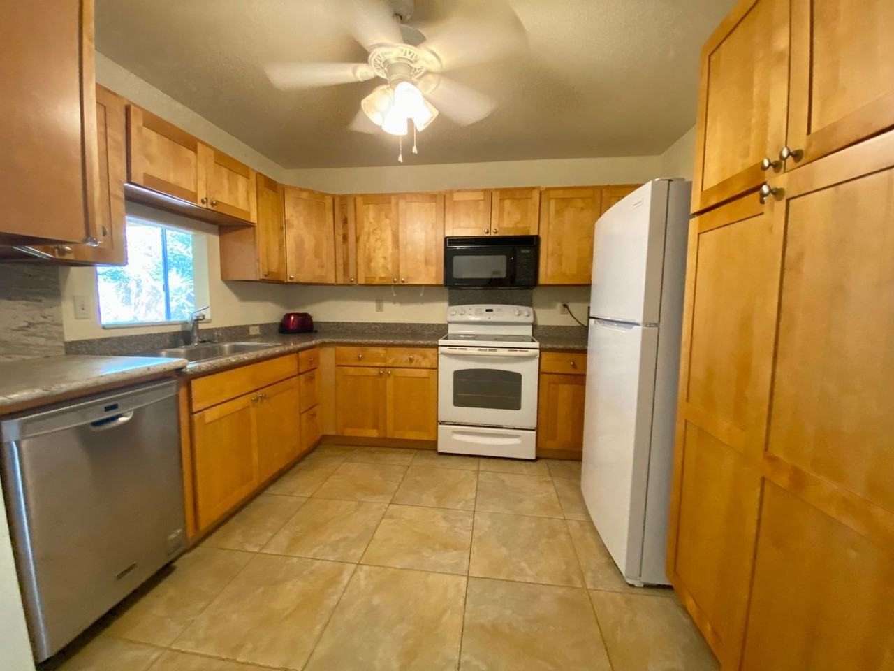 68-3488 E Makuahine St - Photo 4 of 16