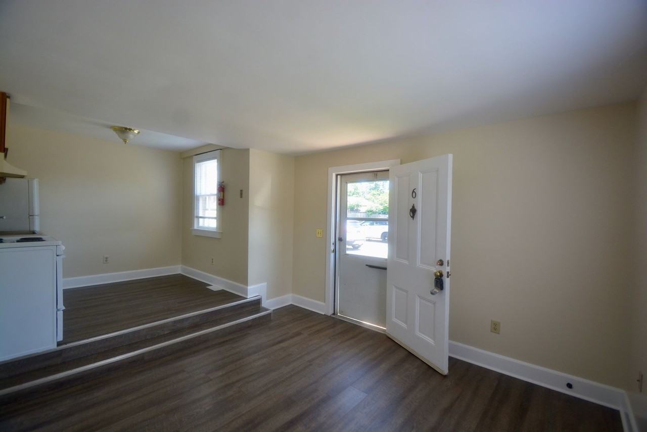 100 Silver Lake Rd - Photo 5 of 13