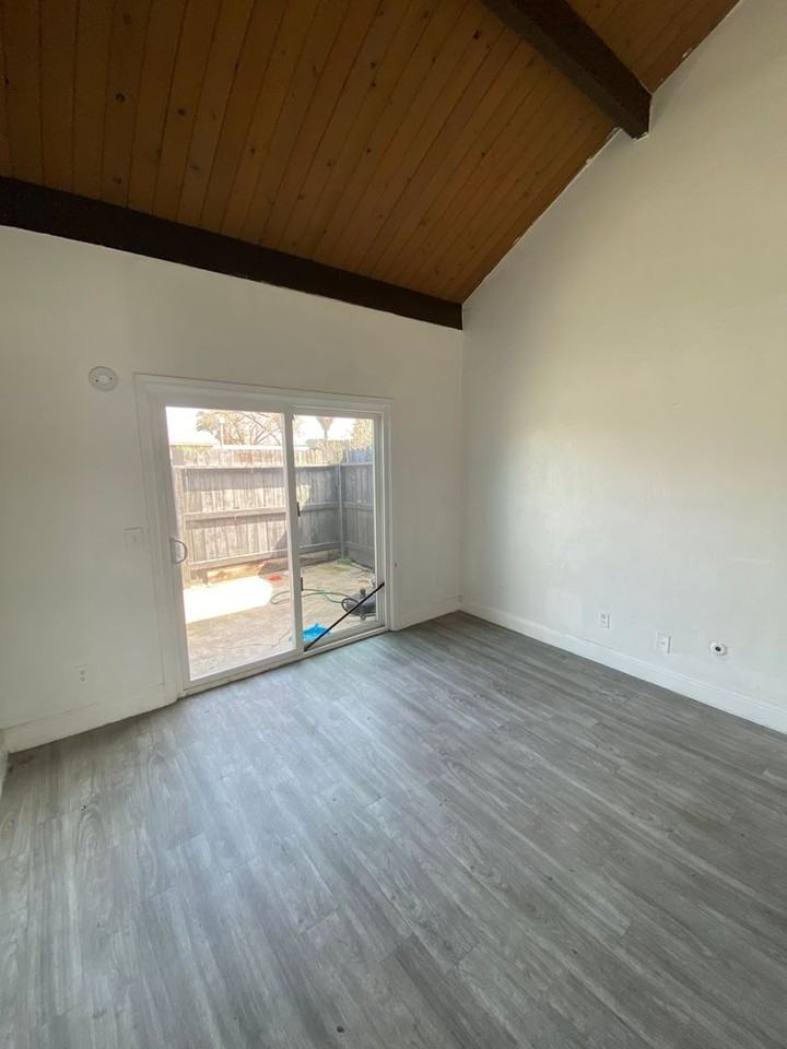 836 Illinois Ave #30 - Photo 6 of 7