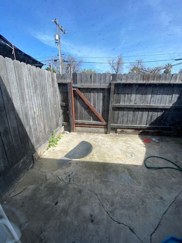 836 Illinois Ave #30 - Photo 7 of 7