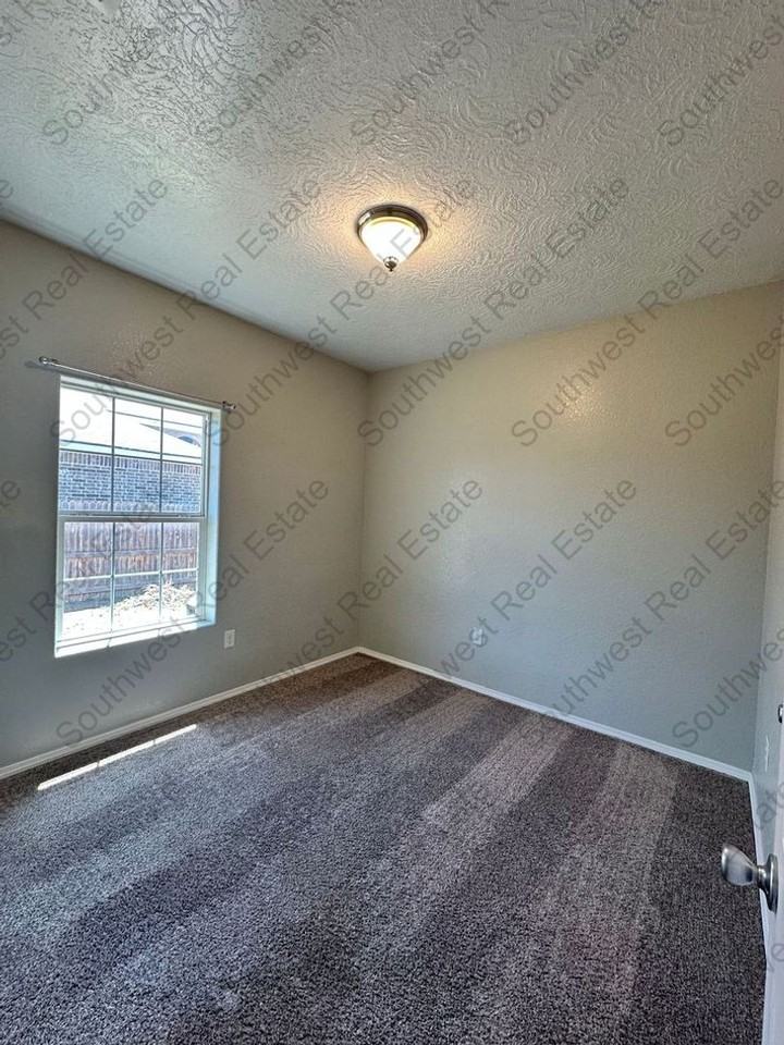 3824 Madison Rd - Photo 7 of 14