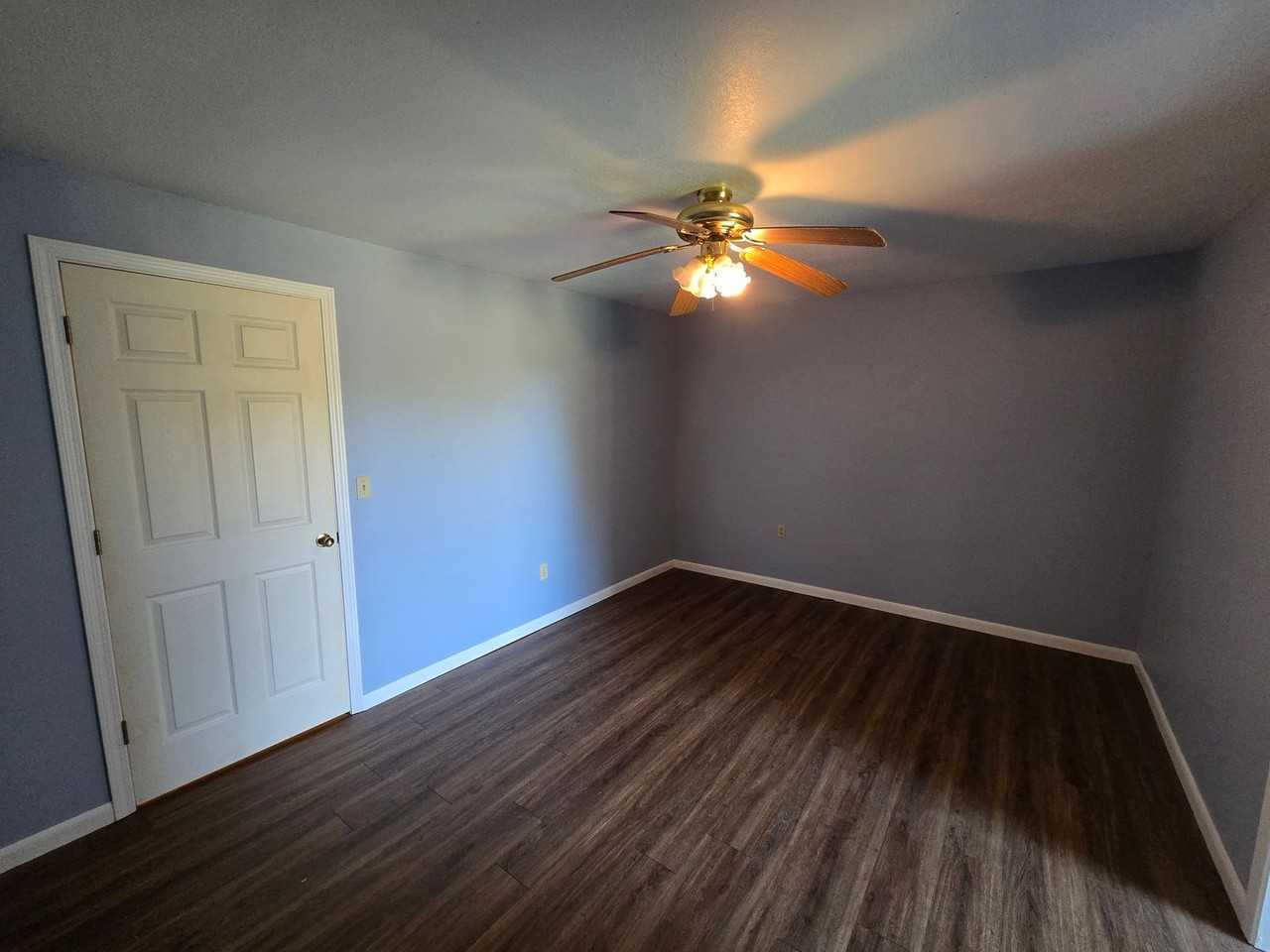 530 Jamestown Loop - Photo 6 of 16