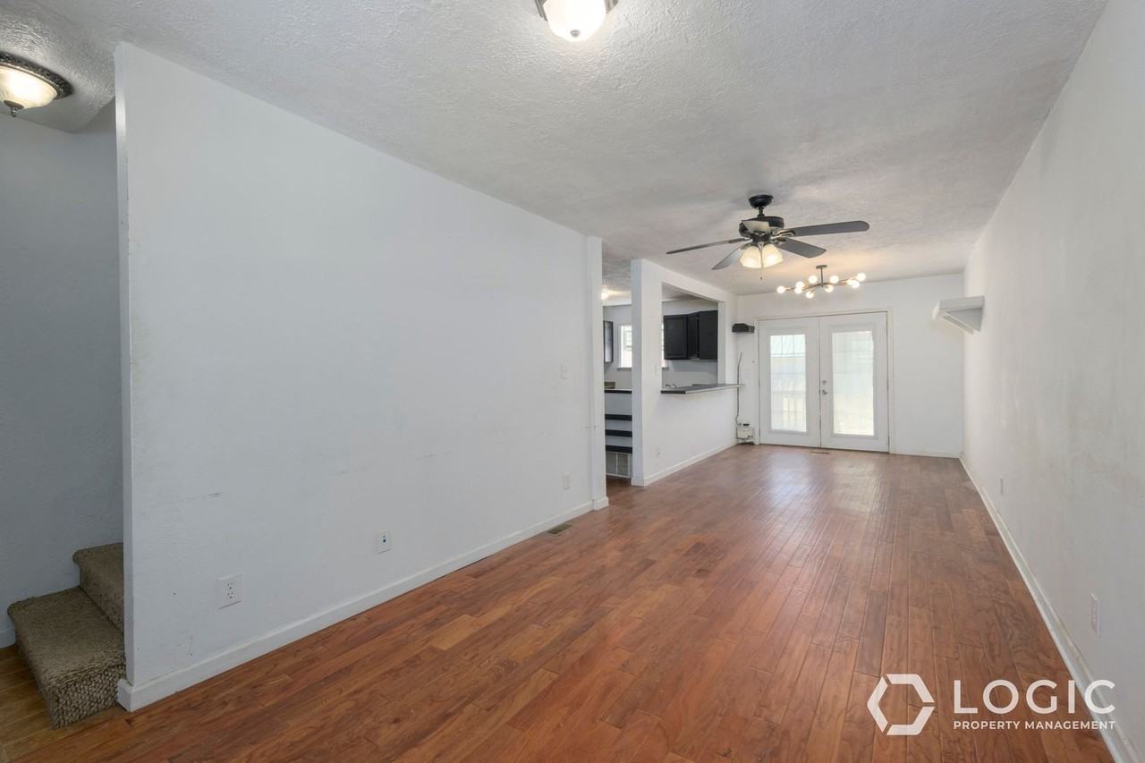 65 W 500 S - Photo 2 of 20