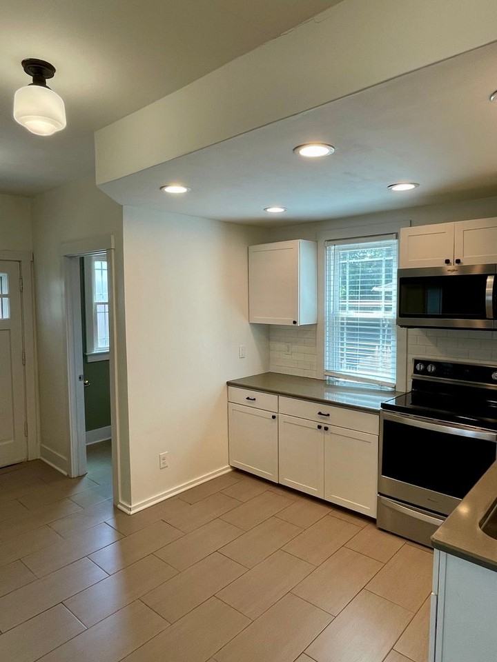 3321 Hickory St - Photo 3 of 18