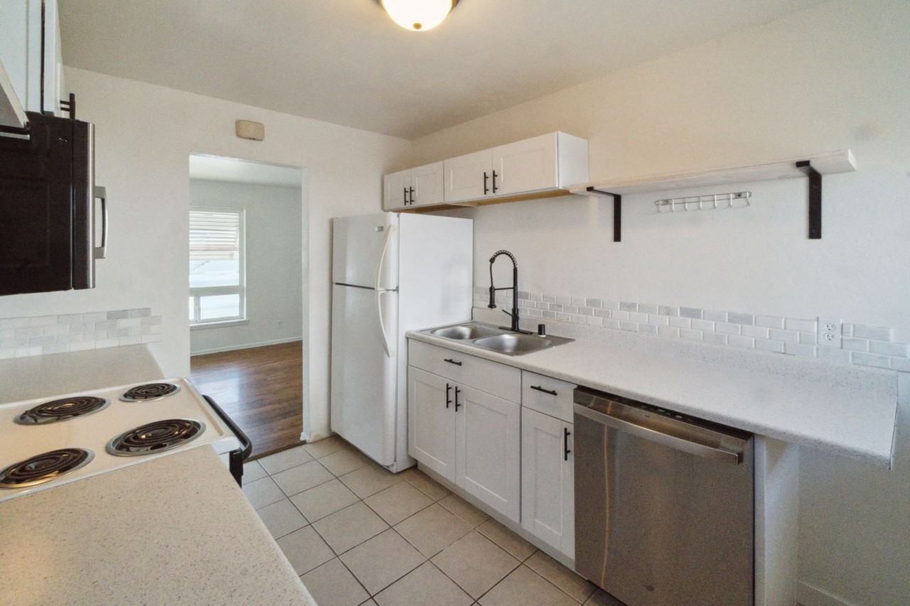 3316 3316 & 3318 N Nevada Ave - Photo 2 of 18