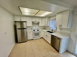 featured image of 318 Hillside Ct