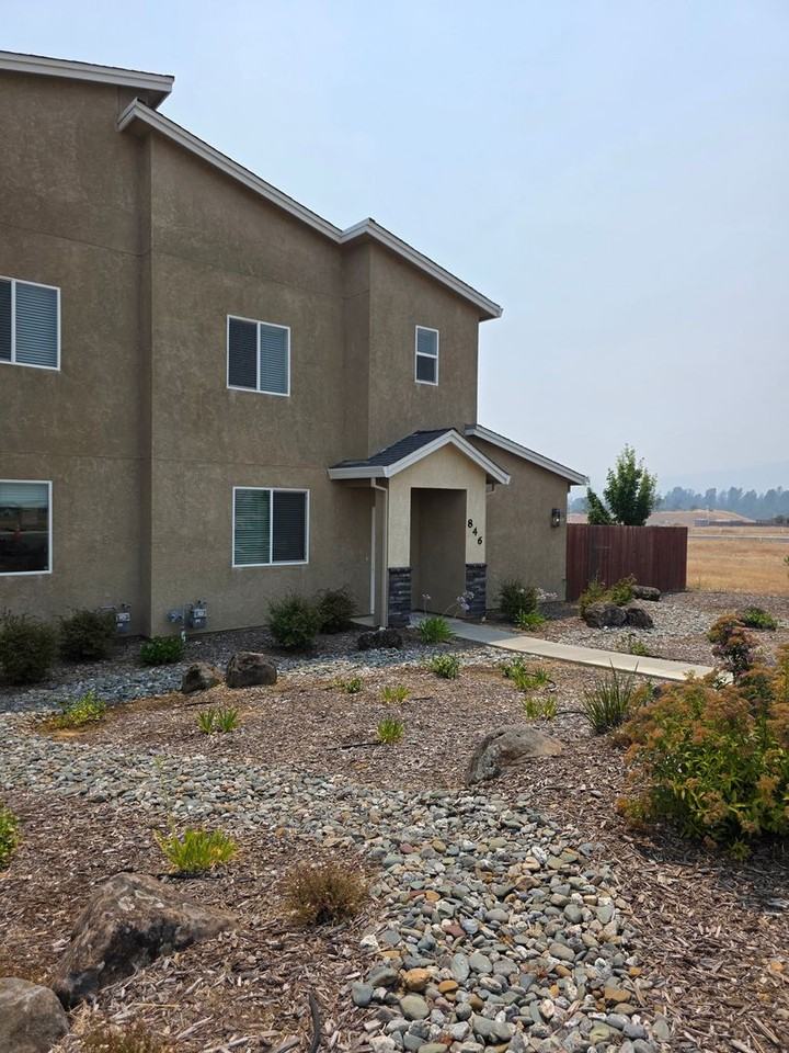 846 Congaree Ln - Photo 3 of 28