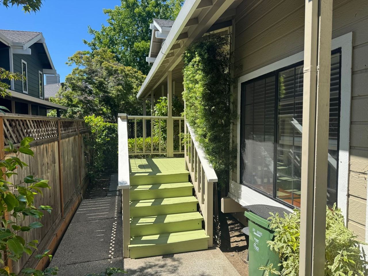 17 Hansen Ct - Photo 2 of 12