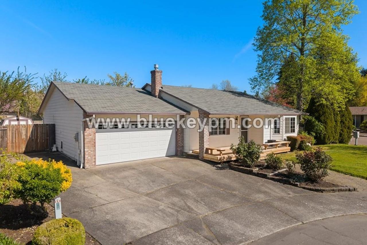 7849 Sw Champion Ct - Photo 3 of 25