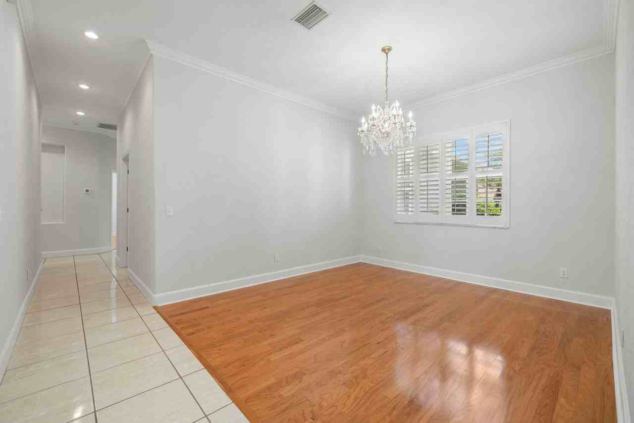 3916 Valrico Grove Dr - Photo 6 of 50